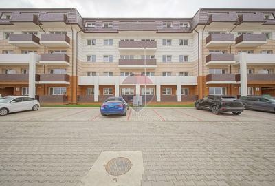 Apartament cu 2 camere decomandat în Sânpetru