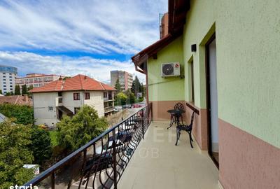 Casă cu 8 camere în Sub Arini