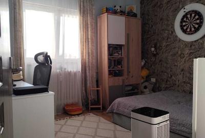 Apartament cu 4 camere semidecomandat în Mărgeanului - 6