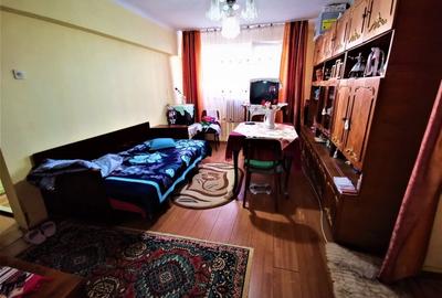 Apartament cu 2 camere semidecomandat în Central - 1
