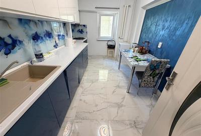 Apartament cu 3 camere decomandat, mobilat în Dacia
