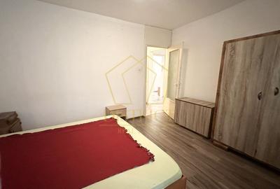 Apartament cu 3 camere decomandat în Complex Studențesc