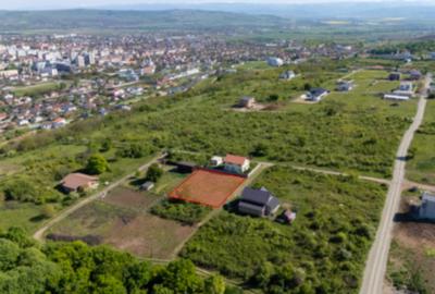 Casă cu Teren 1020 Mp în Central - 1