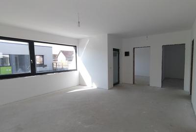 Casă cu 3 camere în Vladimirescu - 2