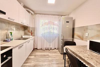 Apartament cu 4 camere decomandat, mobilat în Central - 2