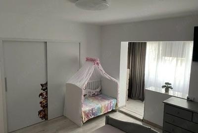 Apartament cu 3 camere decomandat în Central - 1