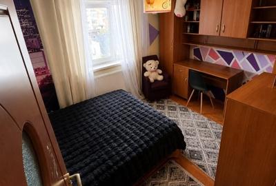 Apartament cu 2 camere semidecomandat, mobilat în Exterior Est
