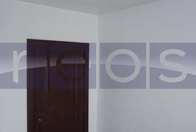 Apartament cu 4 camere semidecomandat în Colentina