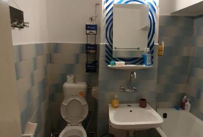 Apartament cu 2 camere decomandat în Colanu