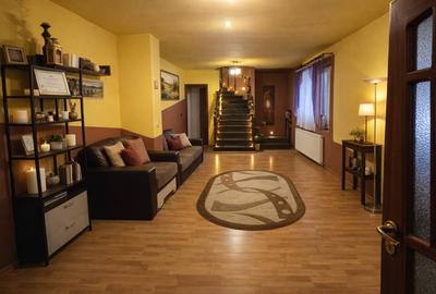 Casă cu 5 camere cu Teren 700 Mp în Ultracentral