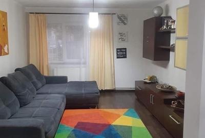 Apartament cu 3 camere în Central - 1