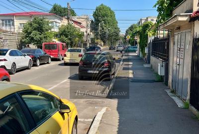 Casă cu 6 camere cu Teren 203 Mp în Faleza Nord