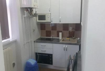 Garsonieră decomandată în Nord