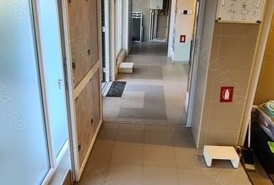 Spațiu comercial, de 61 mp, în Central - 6