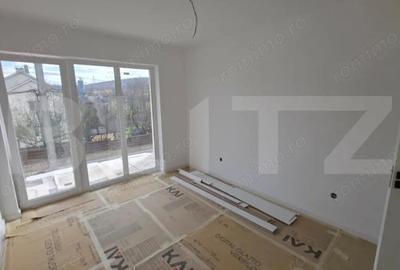 Apartament cu 3 camere decomandat în Calea Moldovei