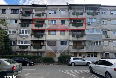 Apartament cu 3 camere decomandat în Rogerius