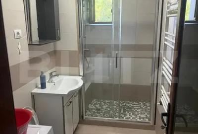 Apartament cu 2 camere decomandat în Nicolina