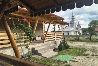 Casă cu 3 camere cu Teren 1000 Mp în Buciumi - 1