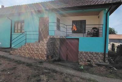 Casă individuală cu 4 camere cu Teren 1400 Mp în Tencănău