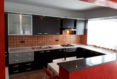 Casă cu 4 camere cu Teren 670 Mp în Gruiu - 1