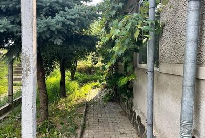 Casă cu 2 camere cu Teren 500 Mp în Central - 1