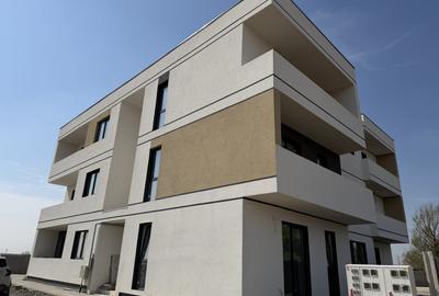 Apartament cu 2 camere decomandat în Giroc