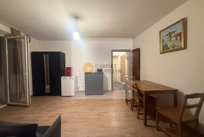 Apartament cu 2 camere semidecomandat, mobilat în Universitate