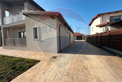 Casă cu 5 camere cu Teren 960 Mp în Vânători - 16
