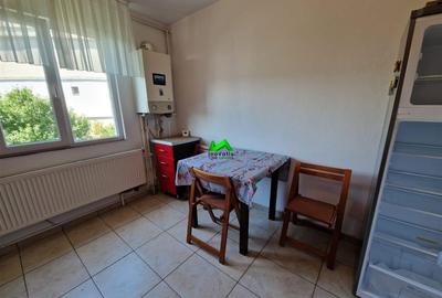 Apartament cu 2 camere semidecomandat, mobilat în Central - 2