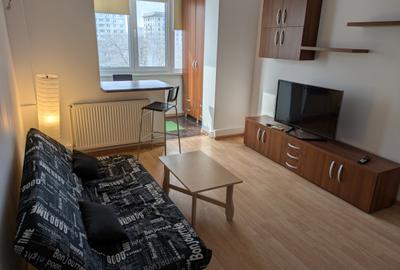 Apartament cu 2 camere semidecomandat în Gara de Nord