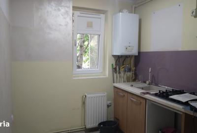 Apartament cu 3 camere în Vitan