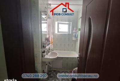 Apartament cu 3 camere decomandat în Banca Națională