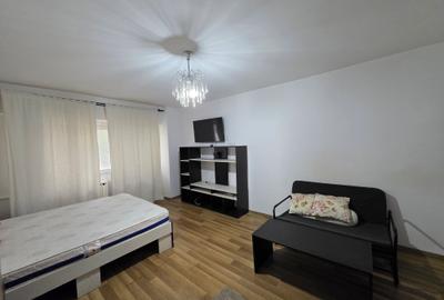Garsonieră decomandată în Timpuri Noi