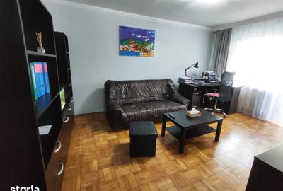 Apartament cu 3 camere decomandat, mobilat în Ștefan cel Mare