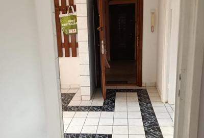 Apartament cu 3 camere decomandat în Girocului - 2