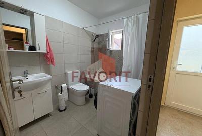 Casă cu 3 camere cu Teren 300 Mp în Sânmihaiu Român
