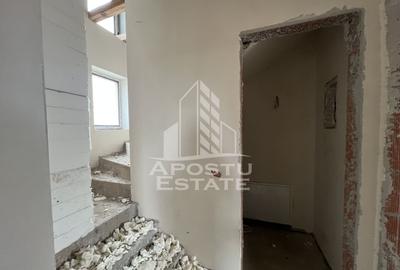 Duplex cu 4 camere cu Canalizare în Covaci - 2