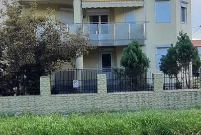 Casă cu 4 camere decomandat în Costinești - 8