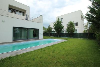 Casă individuală cu 5 camere cu Piscina în Iancu Nicolae