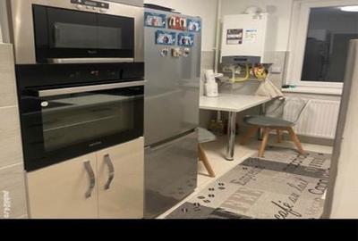 Apartament cu 3 camere semidecomandat în Central - 3