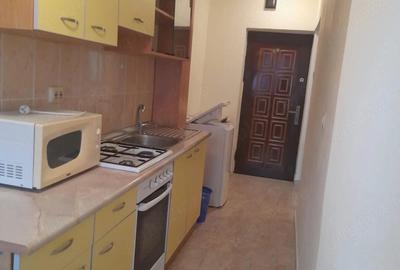 Garsonieră decomandată în Central - 1