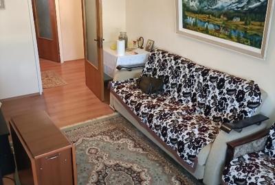 Apartament cu 2 camere decomandat, mobilat în Micro 13