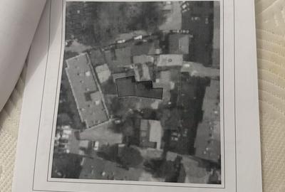 Casă cu 4 camere în Central - 1