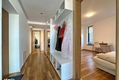 Apartament cu 3 camere, mobilat în Cetatea - 4