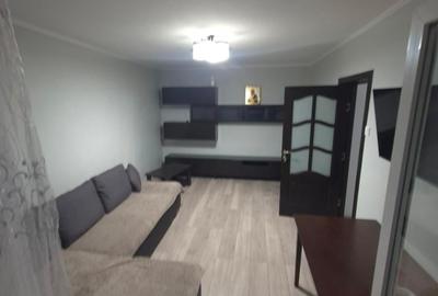 Apartament cu 2 camere decomandat în Basarabia