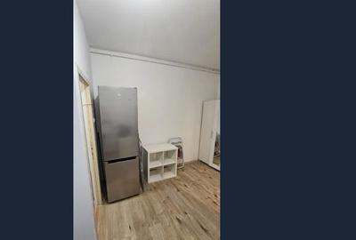 Garsonieră decomandată în Titan - 2