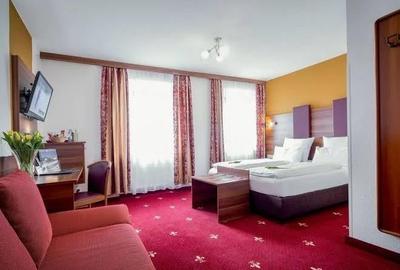 Hotel/Pensiune, de 42.30770111084 mp, în Central - 4