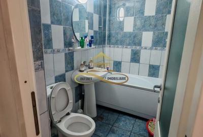 Apartament cu 3 camere decomandat în Ștefan Vodă - 6