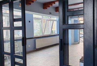 Spațiu comercial, de 120 mp, în Central