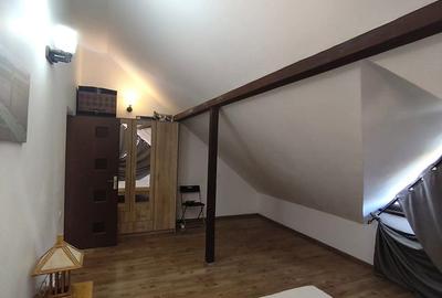 Apartament cu 2 camere decomandat în Văcăresti